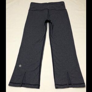 Lululemon Athletica Cropped Yoga Capri